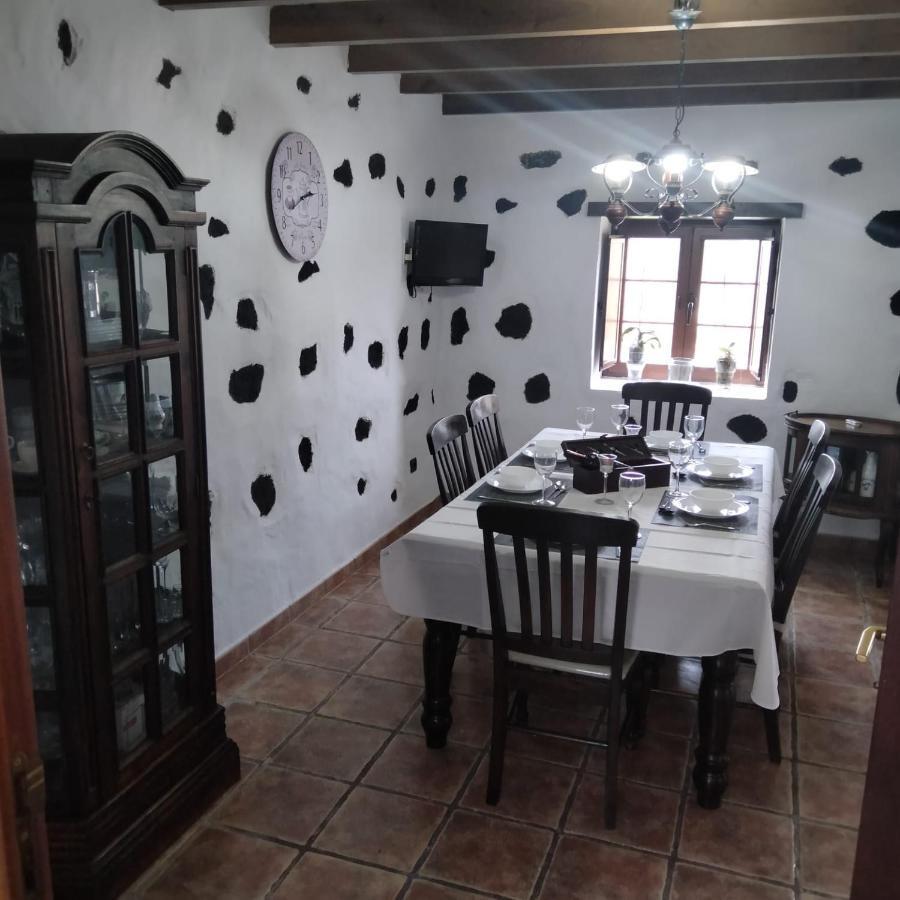 Lanzarote Casa Volcanica-Anclada Sobre La Lava Del Volcan Montana Blanca Zewnętrze zdjęcie