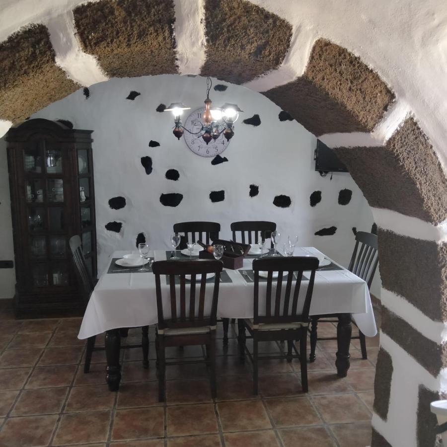 Lanzarote Casa Volcanica-Anclada Sobre La Lava Del Volcan Montana Blanca Zewnętrze zdjęcie